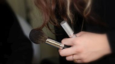 Woman Chops off Chunk of Her Hair To Make A DIY Makeup Brush! Watch Bizarre Video