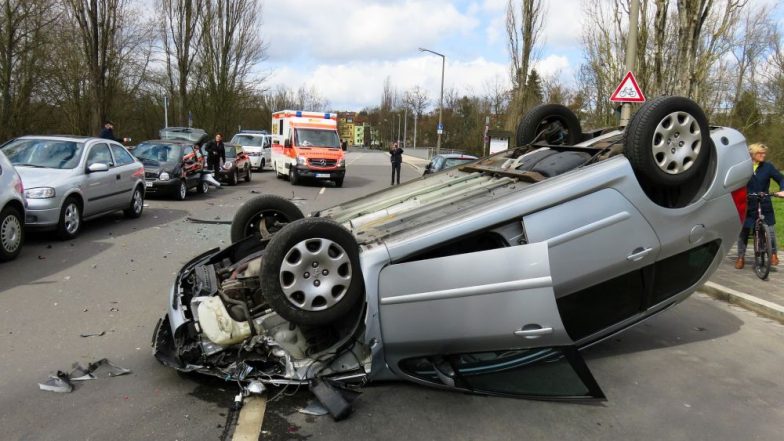 New Year&rsquo;s Eve 2019: Road Accidents Increase by 71 Per cent on 1st of January; Expert Tips to Prevent Accidental Deaths During New Year Celebration
