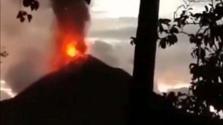 Fear of Second Tsunami in Java and Sumatra as Indonesian Volcano Anak Krakatau continues to 