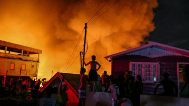 Huge Fire Ravages 600 Homes in Brazil's Amazon