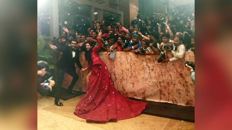 Deepika Padukone and Ranveer Singh Mumbai Reception: DeepVeer Get Goofy and Fun as They Pose With The Media (Pics and Video)