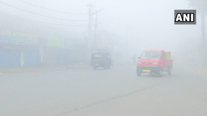 Winter 2020: Dense Fog in Parts of Delhi, 'Cold Wave' Predicted for 2 Days