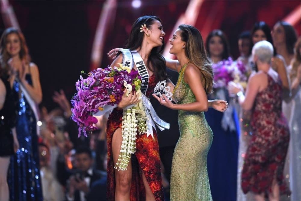 The 24-year-old is all smiles after winning at the 67th Miss Universe ...