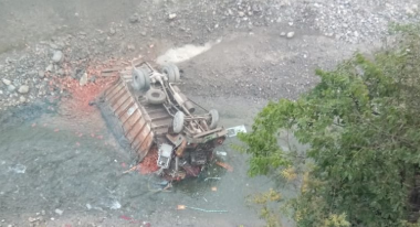 Himachal Pradesh: 2 Dead, 1 Injured As Truck Falls From a Bridge in Solan District