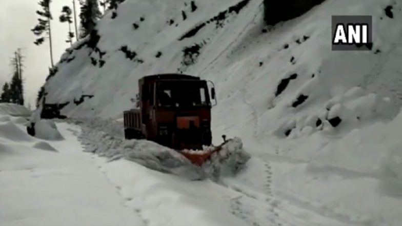 Jammu-Srinagar Highway Closed After Fresh Snowfall in Banihal