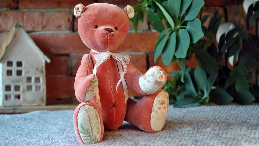 A teddy in living coral A teddy in living coral