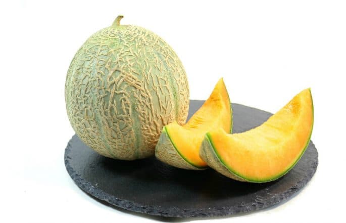 Two Melons Auctioned for Record 5 Million Yen in Japan Two Melons Auctioned for Record 5 Million Yen in Japan