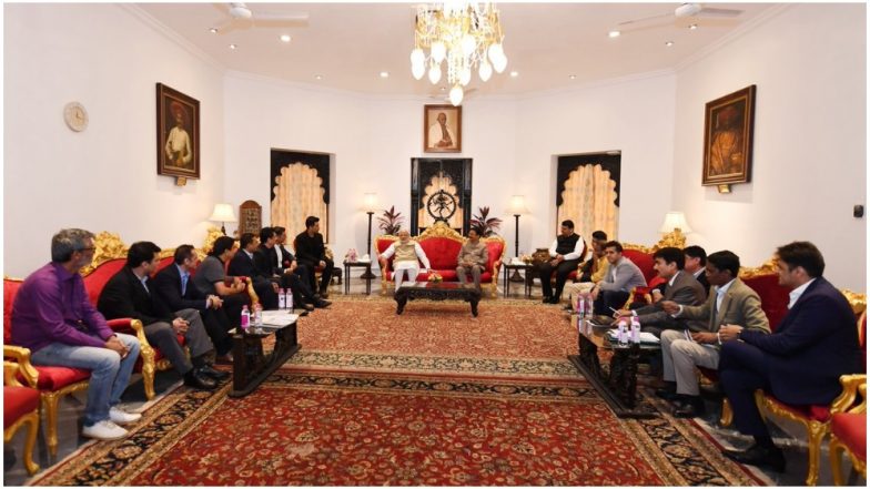 PM Narendra Modi's Meeting With Bollywood Film Fraternity Leaves Twitterati Annoyed For Lack of Women and Regional Representation - Read Tweets