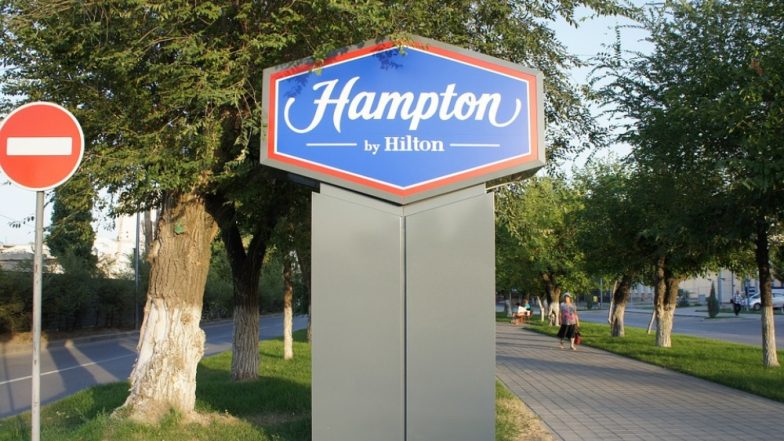 Woman Secretly Filmed Nude in Shower at Hilton New York; Hotel Sued for USD 100 Million After Video Uploaded on Porn Site
