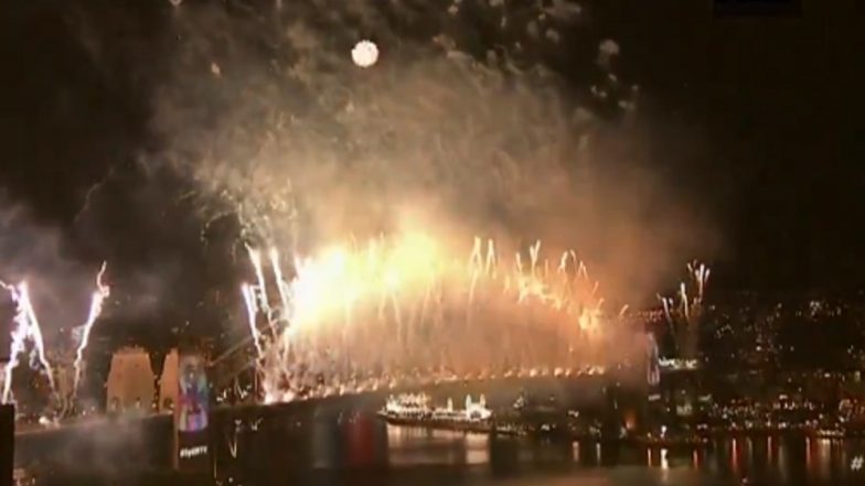 Sydney New Year Eve 2019 Fireworks: Watch Video of Spectacular Celebrations From The Australian City!
