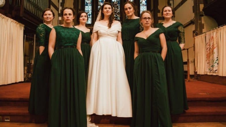 Cambridge Bride And Her Bridesmaids Adorn Dresses With Pockets, Photo Goes Viral Cambridge Bride And Her Bridesmaids Adorn Dresses With Pockets, Photo Goes Viral