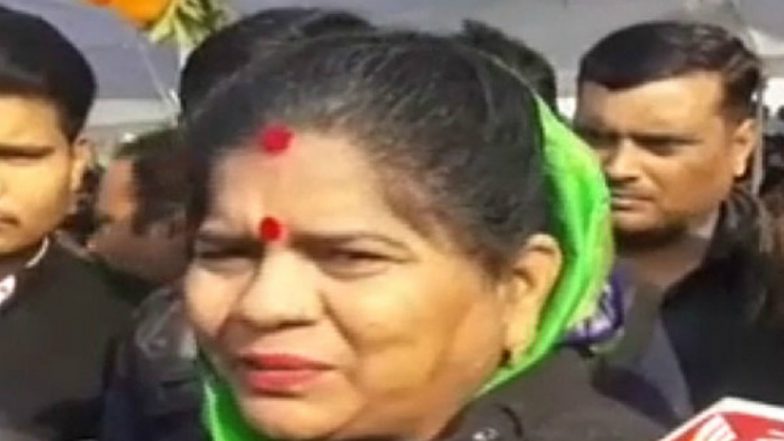 Madhya Pradesh Minister Imarti Devi Fails to Read Out 2019 Republic Day Speech, Asks Collector to Take Over