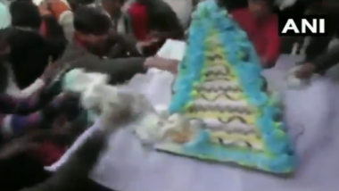 Mayawati Birthday Cake 'Looted' at Event in Amroha, People Pounce To Get A Piece; Watch Video