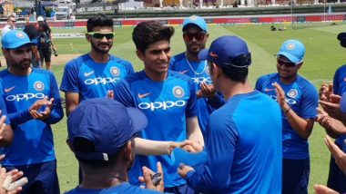 Shubman Gill Makes Debut, Handed Team India Cap by MS Dhoni Ahead of IND vs NZ 4th ODI