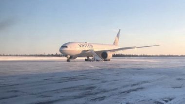 Hong Kong Bound Flight Stranded for More than 14 Hours in -14 Degrees Weather in Canada