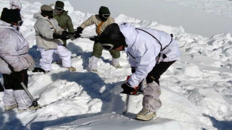 Jammu and Kashmir: 5 Bodies Recovered From Avalanche-Hit Khardung La, Rs. 5 Lakh Announced for Families of Deceased