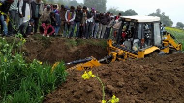 Madhya Pradesh: 2-Year-Old Child Falls Into Borewell in Kerhar Village, Rescue Operations Underway