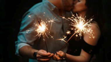 Happy New Year 2019: Why Do People Kiss on New Year? Know about Celebration of Saturnalia and The New Year Sex Traditions
