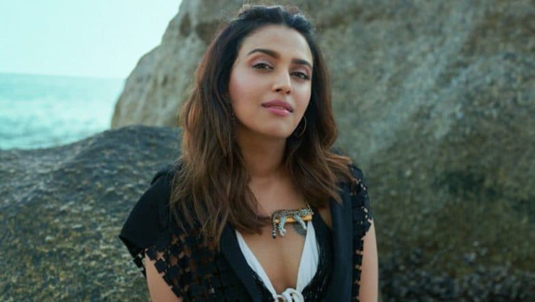 Swara Bhasker Reveals She Was Sexually Harassed by a Director; Says ‘It Took Me 6–8 Years to Realise’ Swara Bhasker Reveals She Was Sexually Harassed by a Director; Says ‘It Took Me 6–8 Years to Realise’