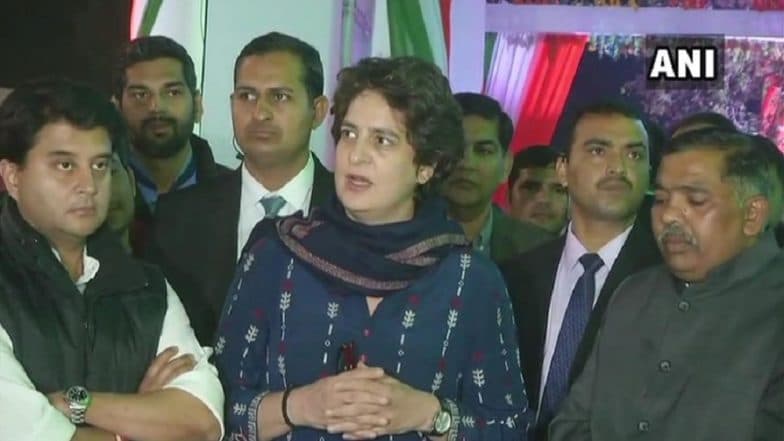 Lok Sabha Elections 2019: Priyanka Gandhi Vadra in Action, Congress Announces Alliance With Mahan Dal in Uttar Pradesh Lok Sabha Elections 2019: Priyanka Gandhi Vadra in Action, Congress Announces Alliance With Mahan Dal in Uttar Pradesh