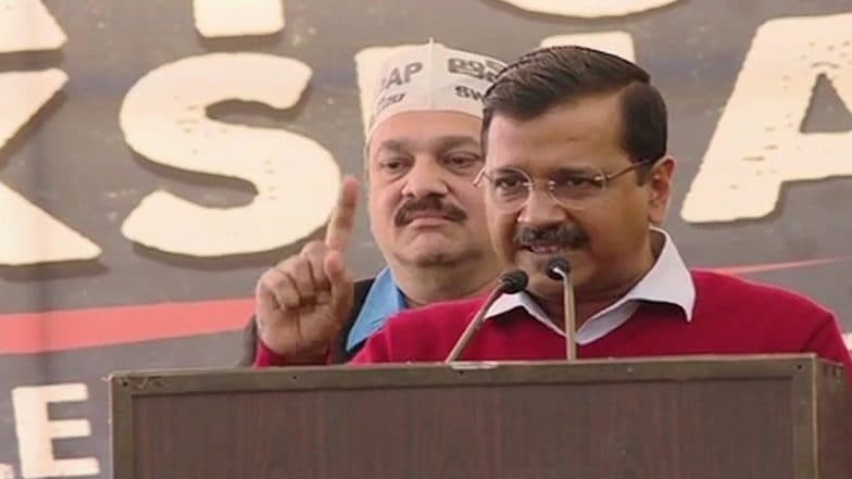 Arvind Kejriwal Stirs Controversy, Calls Narendra Modi PM of Pakistan Arvind Kejriwal Stirs Controversy, Calls Narendra Modi PM of Pakistan