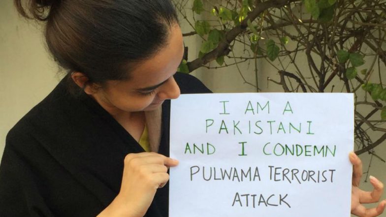 Pakistanis Start #AntiHateChallenge, Post Pictures on Facebook Condemning Pulwama Terror Attack