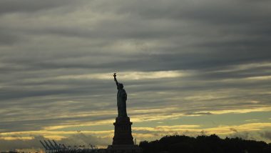 Kumbh Mela 2019: Visitors Intrigued by Seer Maintaining Posture Similar to Statue of Liberty