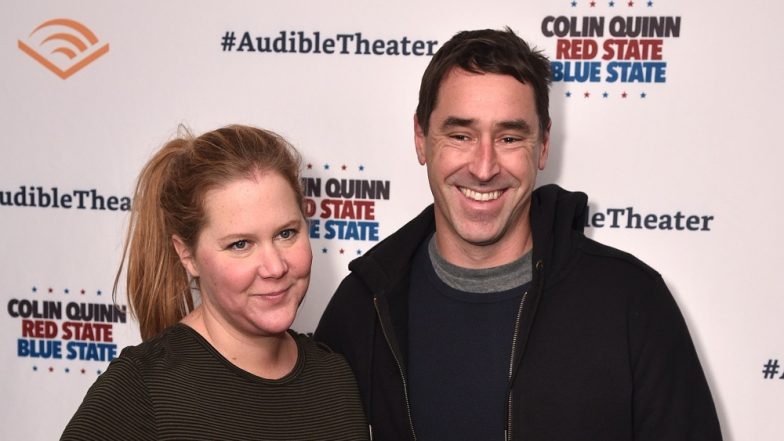 A Pregnant Amy Schumer Suffers From Hyperemesis, Cancels Her Comic Tours