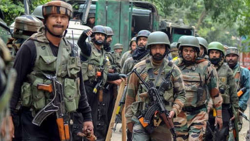 After Crackdown on Separatists in Jammu & Kashmir, MHA Airlifts 100 ...