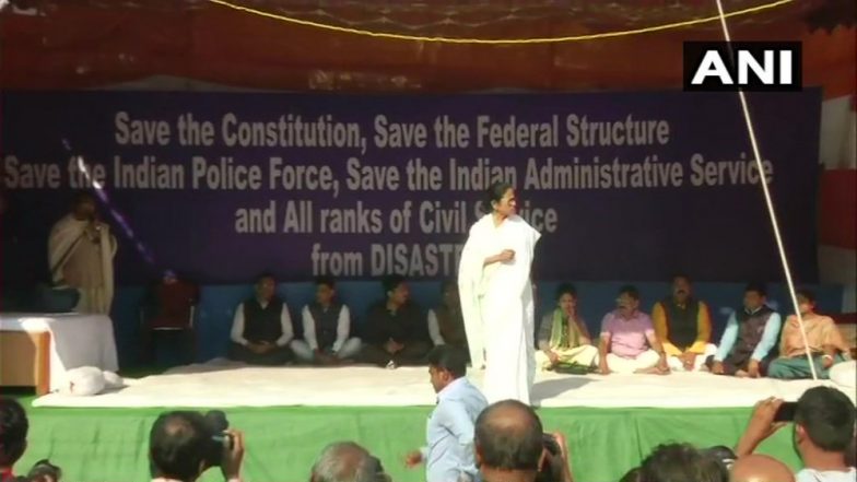 Mamata Banerjee's Dharna Enters Third Day; Arvind Kejriwal, Chandrababu Naidu Likely to Visit Protest Site Today
