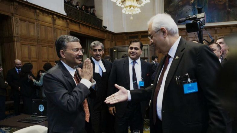 Kulbhushan Jadhav Hearing at International Court of Justice: MEA Official Avoids a Hand Shake With Pakistan AG, Greets With Namaste; Watch Video