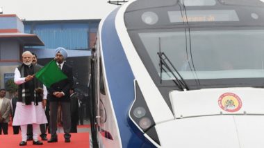 Train 18: PM Modi Shows Green Flag to India’s First Engineless Train Vande Bharat Express in Delhi, Watch Video