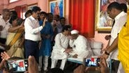 Raj Thackeray Meets Anna Hazare, Requests Him Not to Sacrifice Life For 'Useless' Government