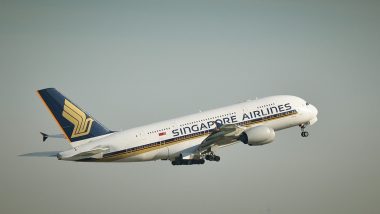 Singapore Airlines Passenger Finds Tooth in Food Served Onboard, Says 'I Threw My Guts Up'