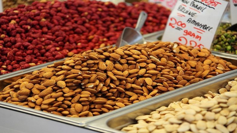 Nuts for Orgasm! 60gm of Walnuts, Hazelnuts and Almonds Can Boost Sexual Desire