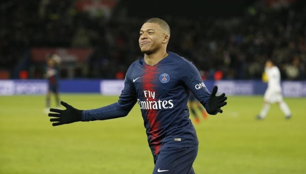 Kylian Mbappe Reveals Cristiano Ronaldo and Zinedine Zidane As Childhood Idols Kylian Mbappe Reveals Cristiano Ronaldo and Zinedine Zidane As Childhood Idols