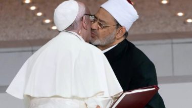 Kiss Of Peace: Pope Francis, Grand Imam of Egypt Kiss In UAE, Call For World Peace; See Pic