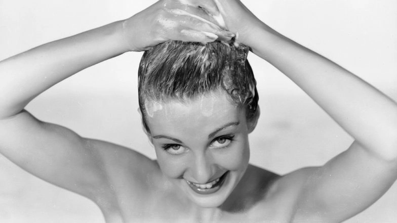 Hair Washing Routine: Here's How Often You Should Shampoo Your Hair Based on Your Hair Type