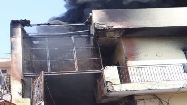 Delhi: Fire Breaks Out at Chemical Factory in Mundka's Swaran Park