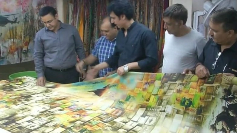 Wing Commander Abhinandan Varthaman, PM Narendra Modi Feature on Sarees Made in Surat Mill; See Pics
