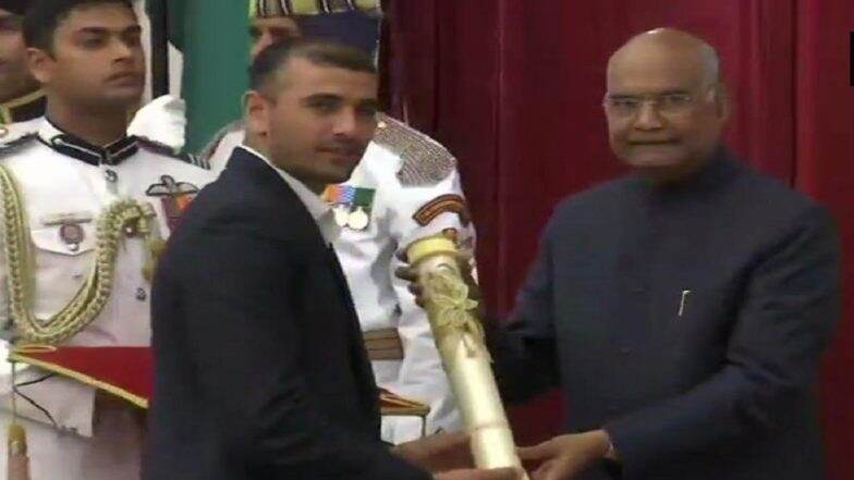 Padma Awards 2019 Sports Winners: Bajrang Punia, Ajay Thakur Among Sportspersons Honoured by President Ram Nath Kovind; See Pics Padma Awards 2019 Sports Winners: Bajrang Punia, Ajay Thakur Among Sportspersons Honoured by President Ram Nath Kovind; See Pics