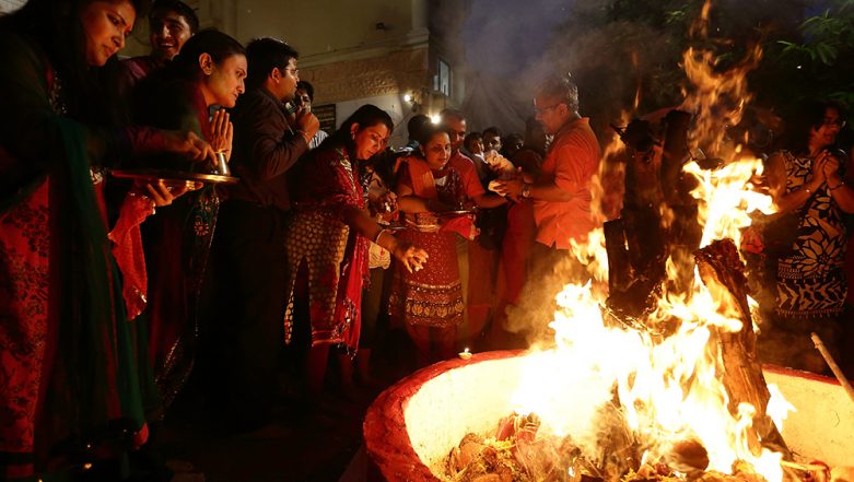 Holika Dahan 2020: Should You Put Neem Leaves, Camphor and Ghee in the Holika Fire