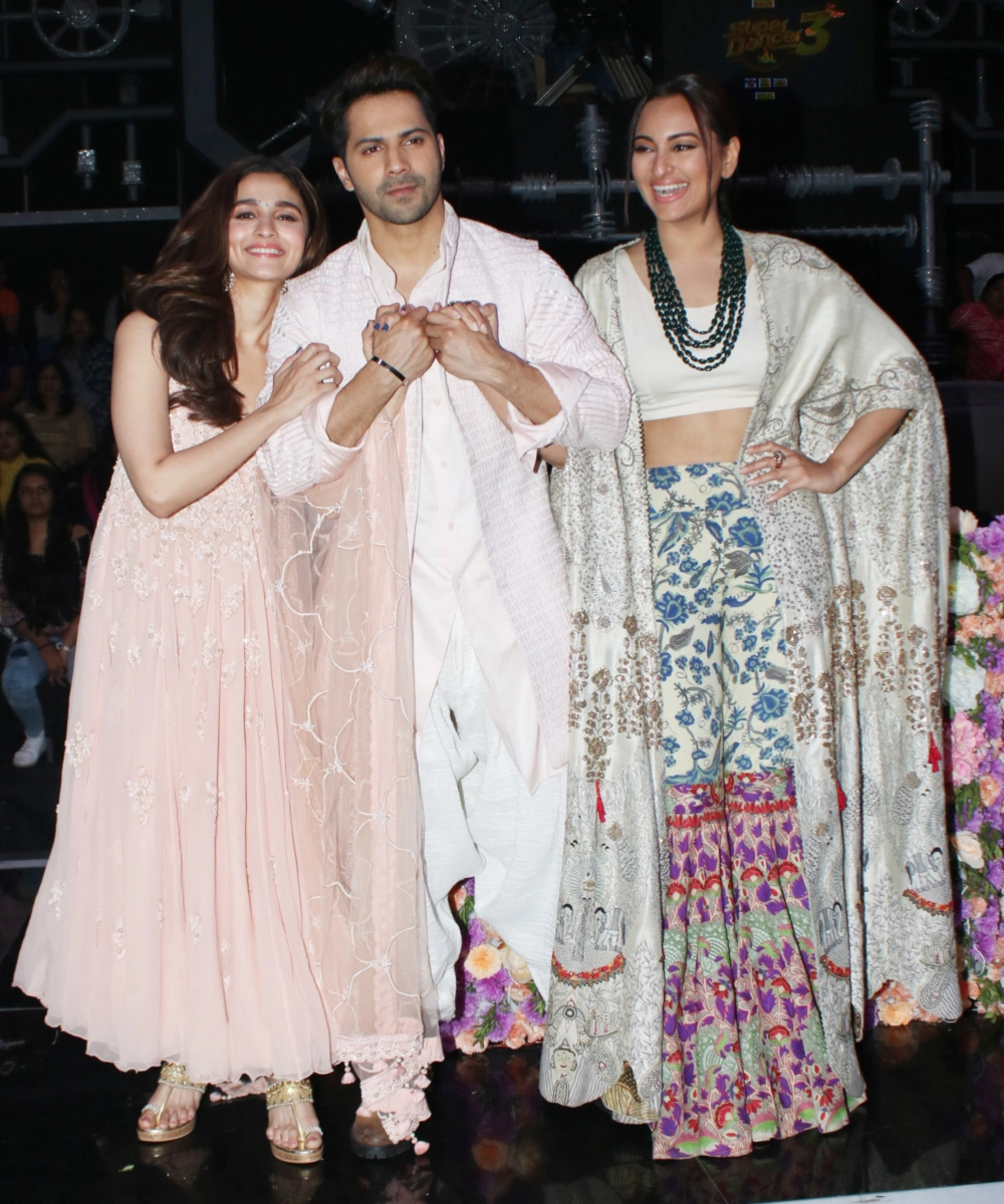 Alia Bhatt, Varun Dhawan and Sonakshi Sinha at Kalank promotions.