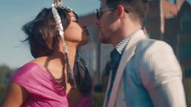 Nick Jonas Is A 'Sucker' For Priyanka Chopra And His Latest Tweet Proves The Same!