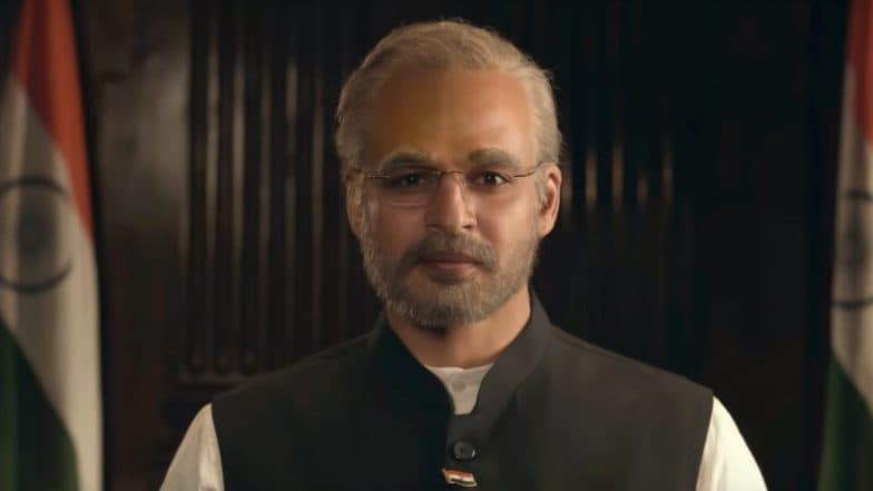 Vivek dresses up as Modi for biopic's trailer launch Vivek dresses up as Modi for biopic's trailer launch