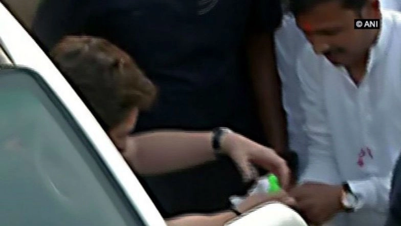 Priyanka Gandhi Vadra Halts Convoy, Provides Medical Help to Injured Congress Worker