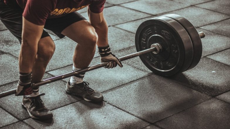 Carbs or Proteins: What Should You Eat Before an Intense Workout?