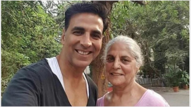 Akshay Kumar’s Selfie With Mom Aruna Bhatia Will Make Your Weekend Happier! See Picture