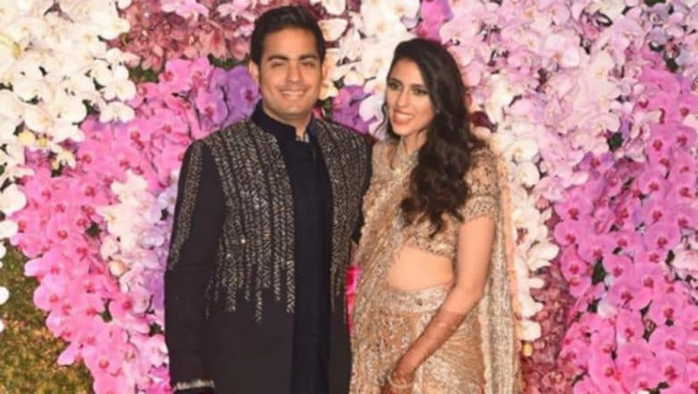 Newlyweds Akash Ambani and Shloka Mehta Glow in Gold at The Post ...