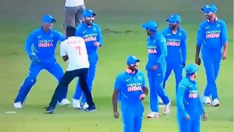 MS Dhoni Chased by a Pitch Invader During India vs Australia 2019; Aakash Chopra Questions Security (Watch Video) MS Dhoni Chased by a Pitch Invader During India vs Australia 2019; Aakash Chopra Questions Security (Watch Video)